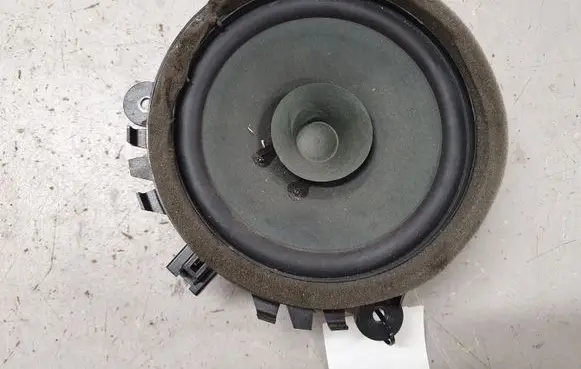 Volvo V50 Front door speaker 30657444