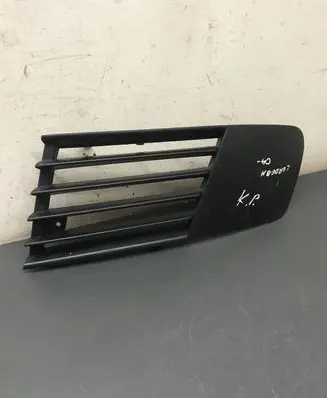 Seat Cordoba (6L) Front fog light trim/grill