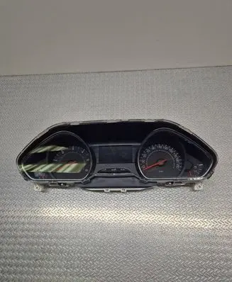 Peugeot 208 Speedometer (instrument cluster) 9674643080