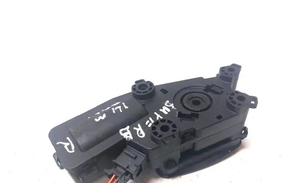 Skoda Superb B6 (3T) Loading door lock 3T0827299C