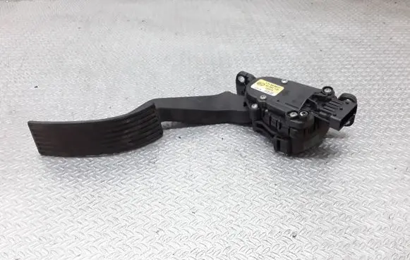 Alfa Romeo 159 Accelerator throttle pedal 60695129