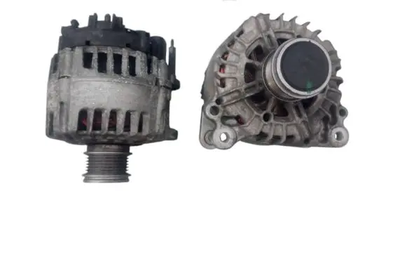 Volkswagen Tiguan Generator/alternator 04L903021D 14V140A5017