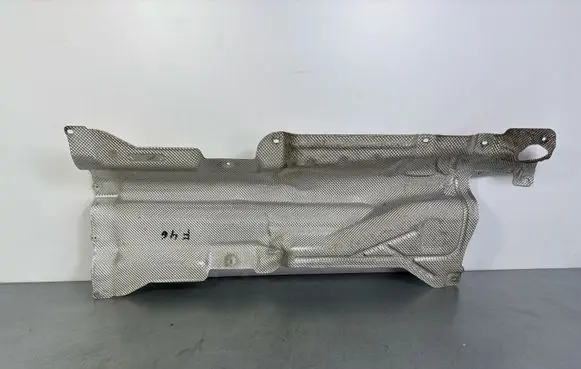 BMW 2 F46 Heat shield in engine bay 735727