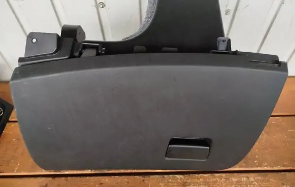 Opel Grandland X Glove box YP00054377