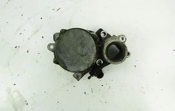 Ford Mondeo Mk III Vacuum pump 