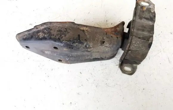 Opel Tigra A Engine mount bracket 90495170