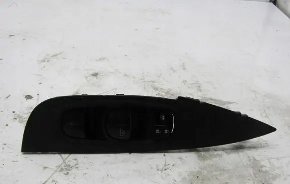 Nissan X-Trail T32 Quarter vent window switch 809604CE0A