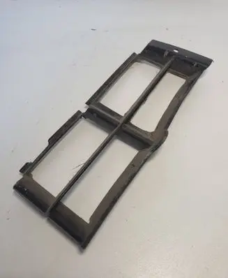 BMW 5 E39 Front bumper lower grill 8160849