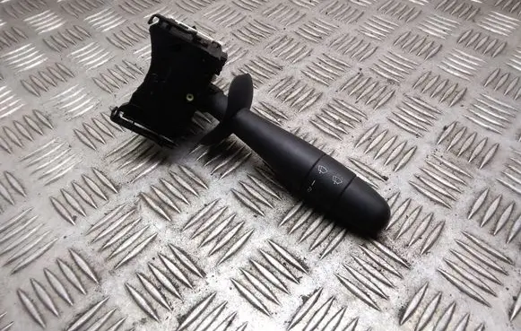 Renault Trafic II (X83) Wiper control stalk 8200070265