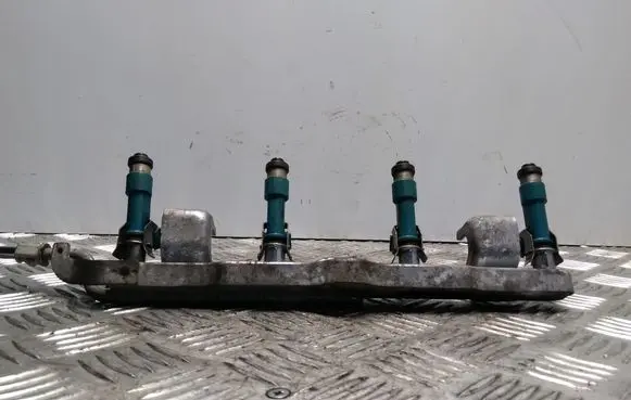 Mazda 3 I Fuel injector 2975000460