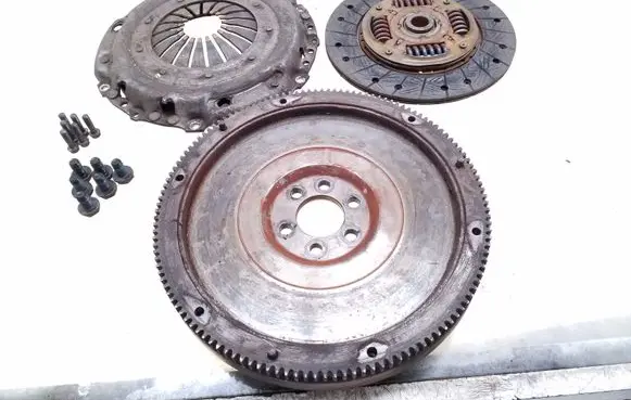 Volkswagen PASSAT B4 Clutch set kit 037105273C 044141025C