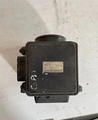 Mitsubishi Galant Mass air flow meter E5T05471