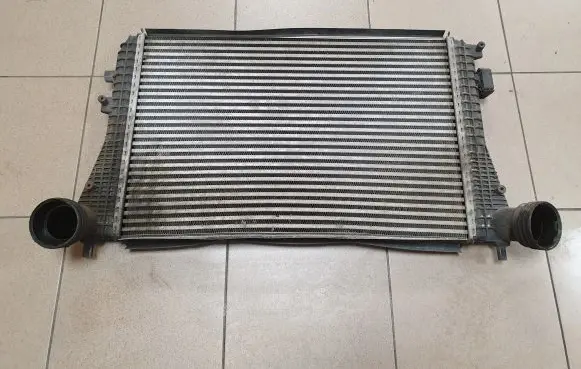 Seat Altea Intercooler radiator 1K0145803B