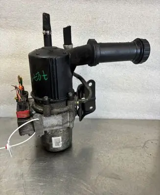 Citroen C4 I Picasso Power steering pump 9680989480