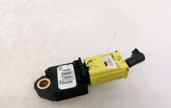 Toyota Auris 150 Airbag deployment crash/impact sensor 8983102080 89831-02080