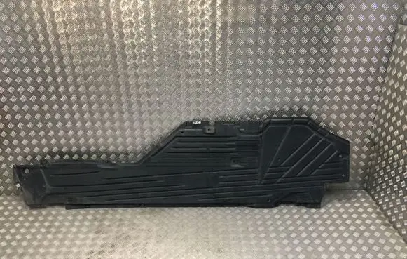 Mercedes-Benz C W206 Engine splash shield/under tray 