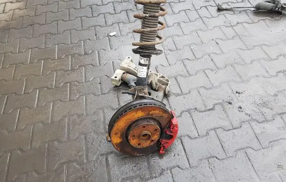 Skoda Octavia Mk2 (1Z) Front wheel hub spindle knuckle 