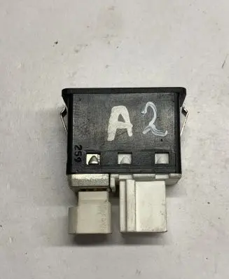 BMW 7 F01 F02 F03 F04 AUX in-socket connector 61319189177 9189177