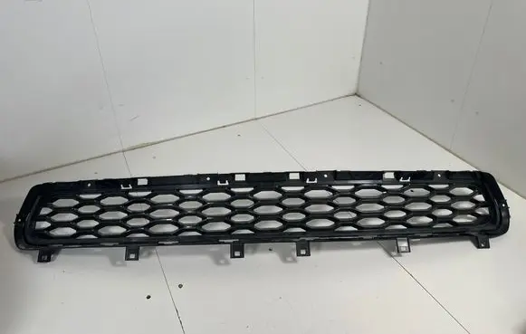Dodge Durango Front bumper lower grill