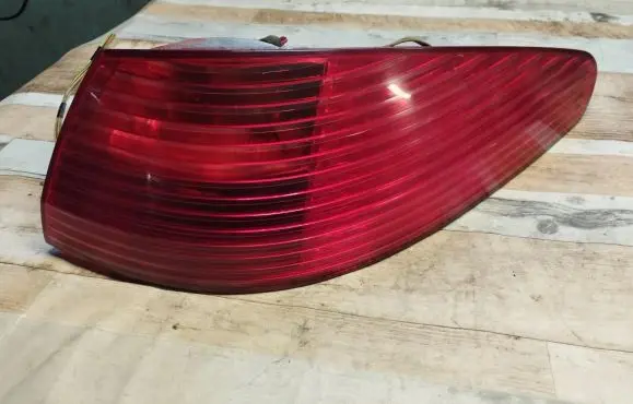 Peugeot 607 Rear/tail lights