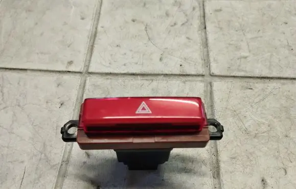 Honda FR-V Hazard light switch M27745