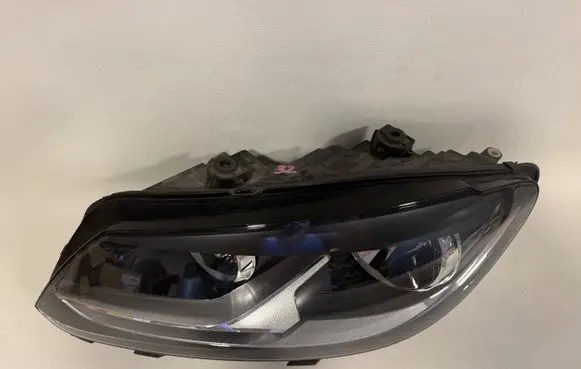 Volkswagen Touran II Headlight/headlamp 1T1941005