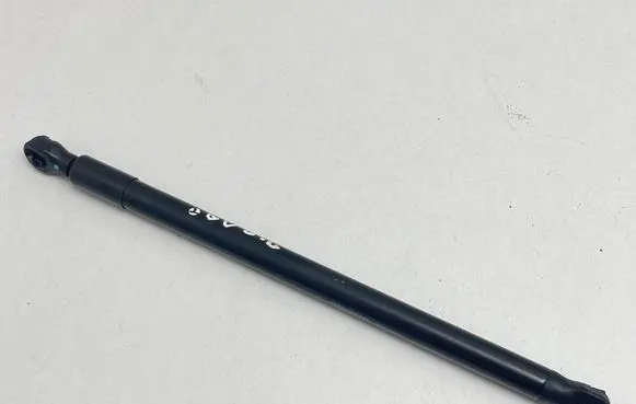 Volvo S60 Tailgate strut 31479422