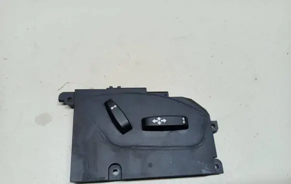 Volvo S80 Seat control switch 30669109