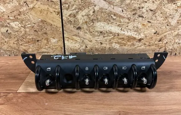 Mini One - Cooper R50 - 53 A set of switches 6917985 37057B