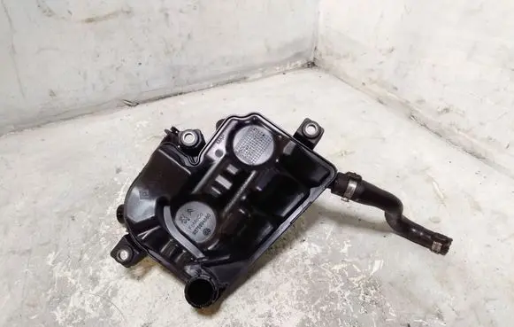 Land Rover Range Rover Evoque L538 Oil breather separator 9675994880