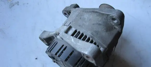 BMW 3 E46 Generator/alternator 2541697B