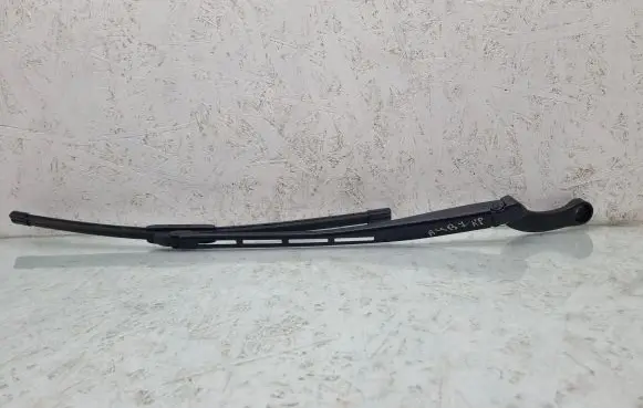 Audi A4 S4 B7 8E 8H Front wiper blade arm 8E1955407C
