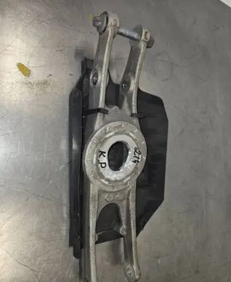 Rear control arm