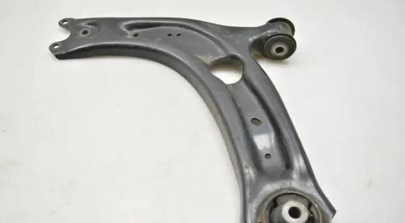 Volkswagen PASSAT B8 Front lower control arm/wishbone 3Q0407154B