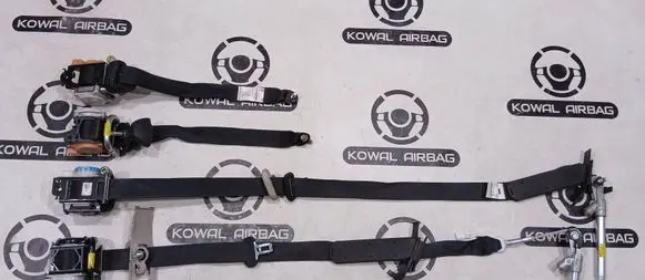 Renault Koleos II Set of seat belts 86843320R 868857132R