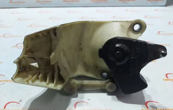 Citroen DS3 Other engine bay part 
