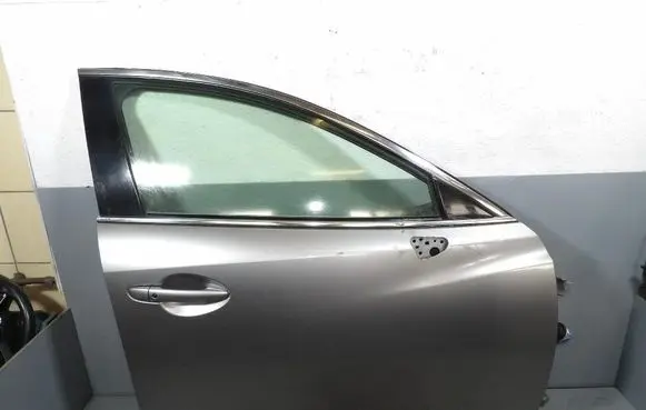 Mazda 6 Front door