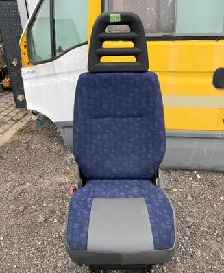 Iveco Daily 3rd gen Front driver seat 840400408606