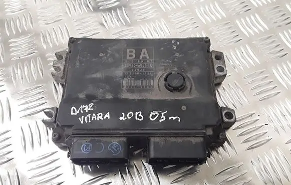 Suzuki Grand Vitara I Engine control unit/module 3392065j0