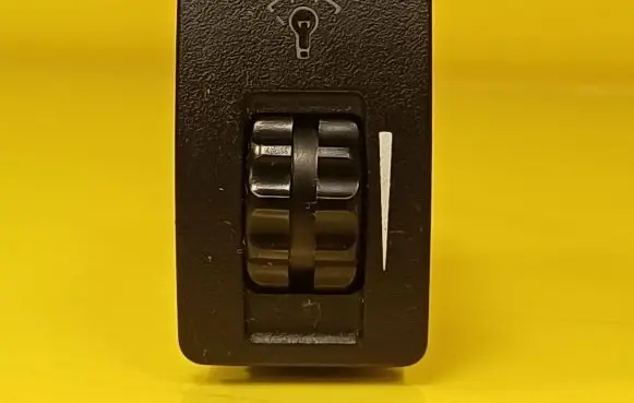 Hyundai Lantra I Panel lighting control switch 94950