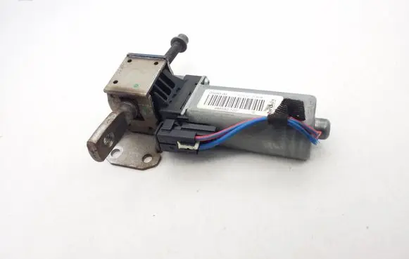 Volkswagen PASSAT CC Seat adjustment motor 988582105
