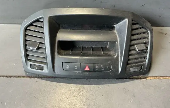 Opel Insignia A Dash center air vent grill 13274792 C0C0A