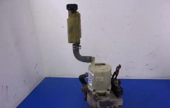 Mazda 3 I Power steering pump