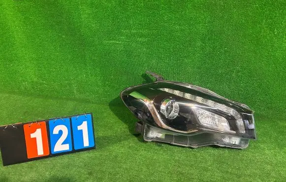 Suzuki SX4 S-Cross Headlight/headlamp