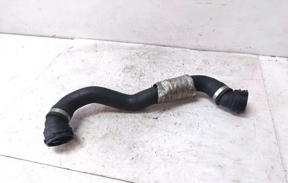 BMW X1 E84 Engine coolant pipe/hose 7533978
