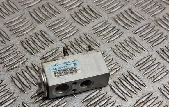Citroen C5 Air conditioning (A/C) expansion valve 52260690