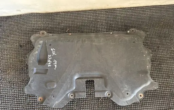 Mercedes-Benz SLK R172 Engine splash shield/under tray A1725200823