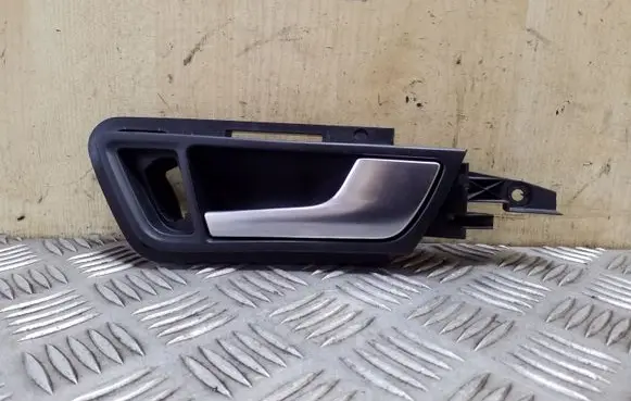 Audi Q5 SQ5 Front door interior handle 8R0837020