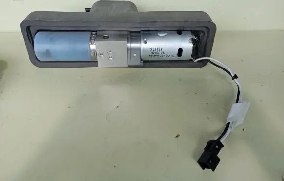 Opel Insignia A Tailgate hydraulic pump motor 1090096 HB80006021C