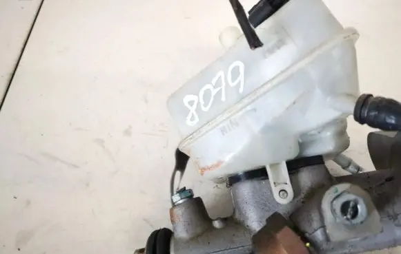Brake fluid reservoir